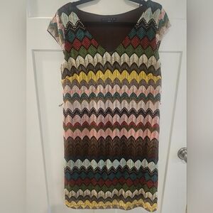 NWT! Tiana B Dress 10 Chevron Colorful Boho V Neckline Fall Color Cap Sleeve